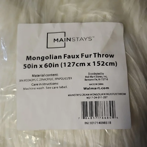 Mainstays Soft White Faux Fur Throw Blanket - Picture 2 of 2